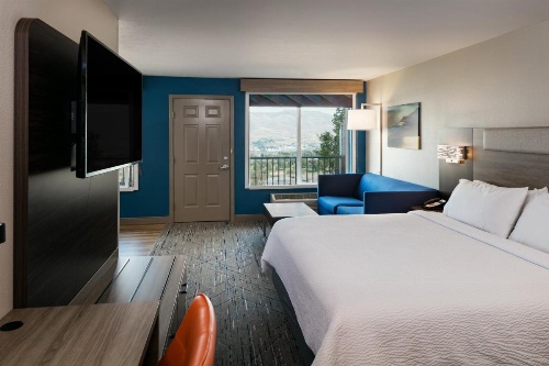 Holiday Inn Express Lewiston image 11