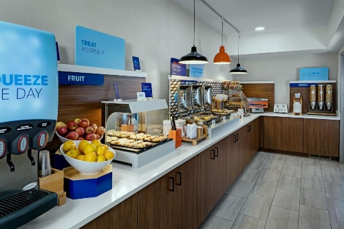 Holiday Inn Express Lewiston image 20